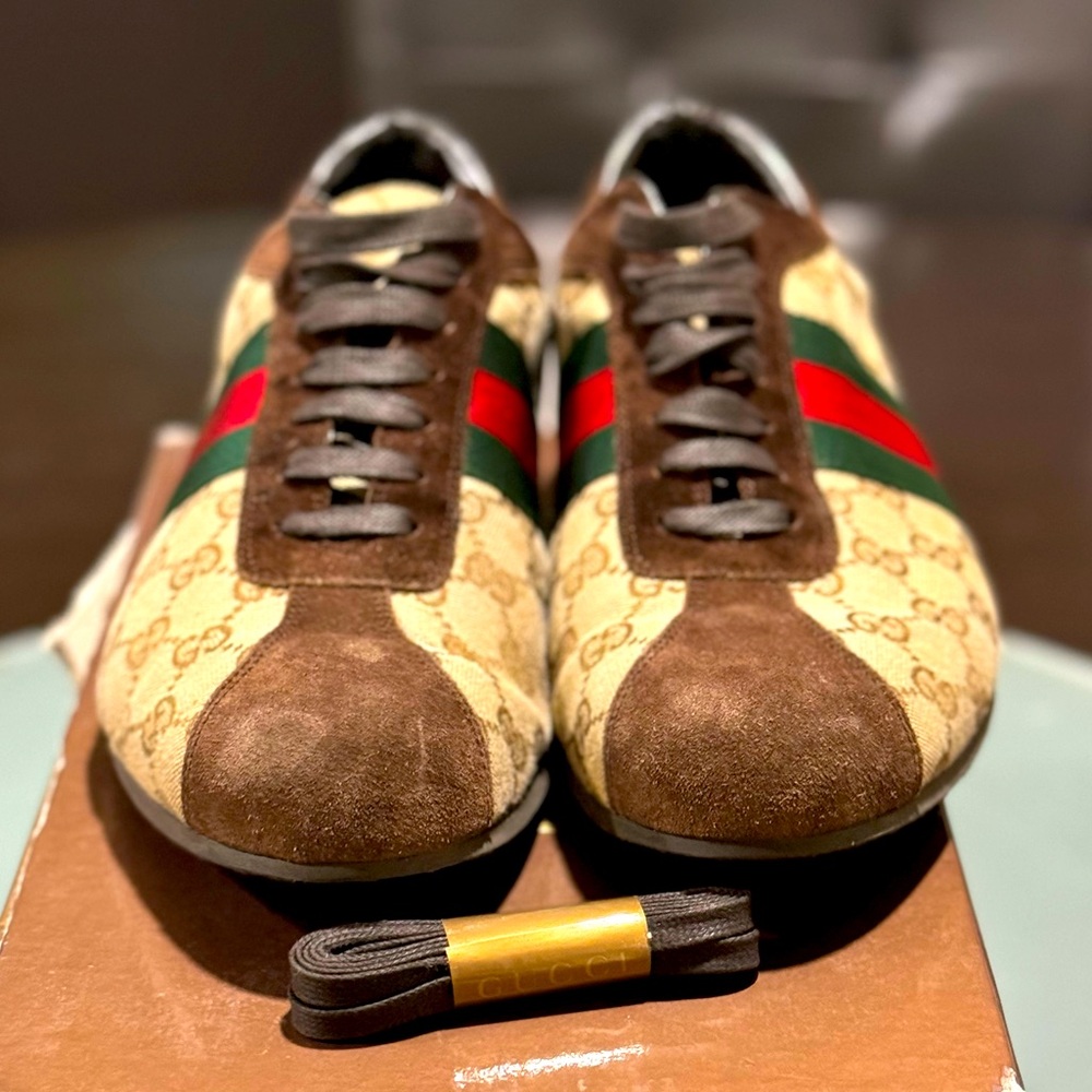 Genuine Gucci GG web Beige